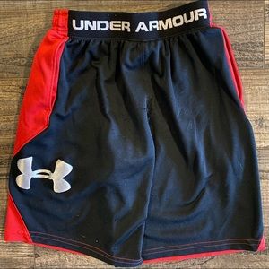 Under Armour Boys Shorts YSM Loose Red and Black